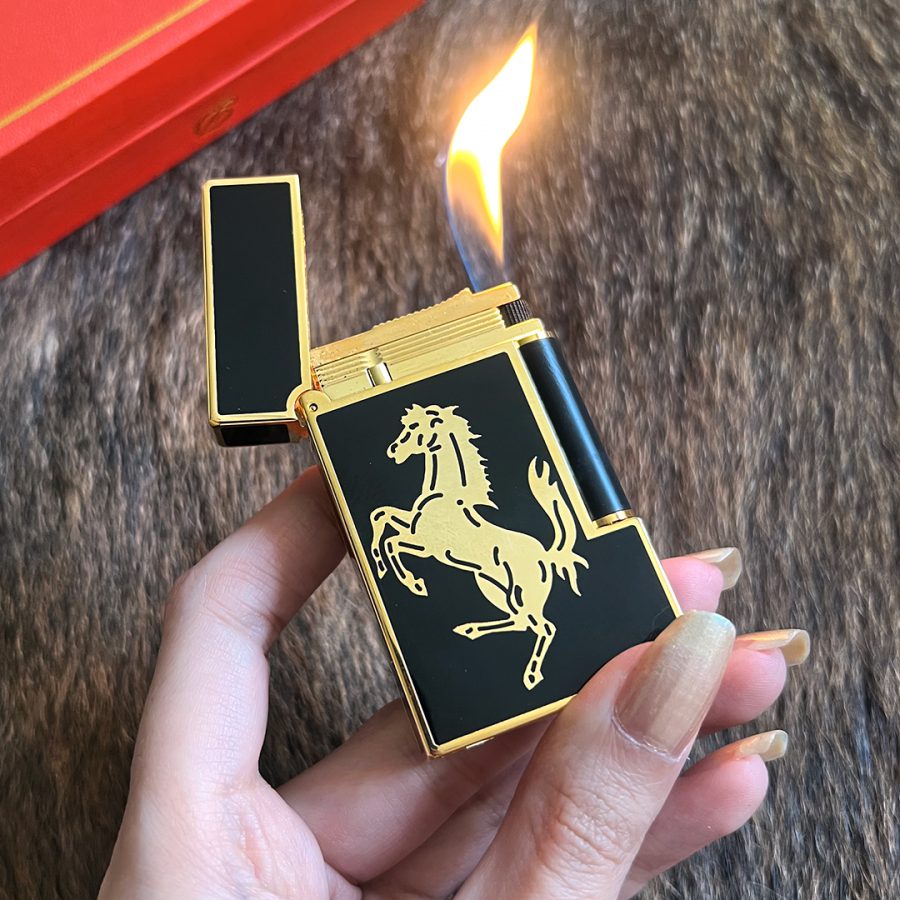 فندک گازی برند S.T Dupont (مشکی لاکی طرح اسب) اورجینال - Image 2