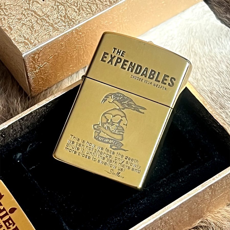 فندک بنزینی برند Chief (طرح Expendable) اورجینال - Image 2