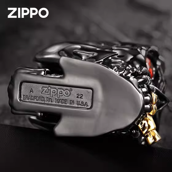 فندک_بنزینی_Custom_Zippo_طراحی_540_اسکلت_Ghost_Knight_Skull_print42o.ir_01