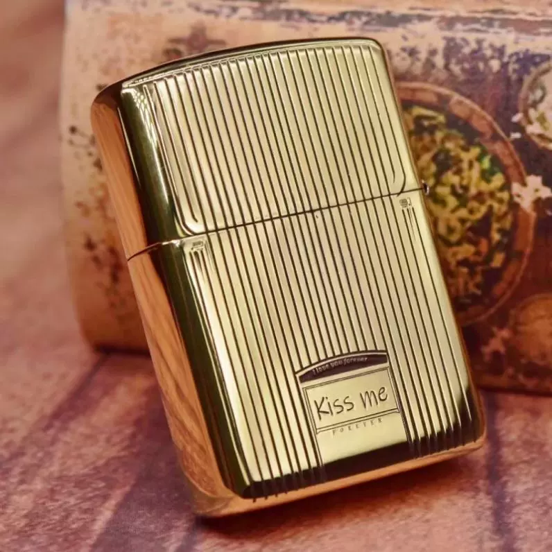 فندک_بنزینی_Custom_Zippo_طرح_برجسته_kiss_me_print42o.ir_04