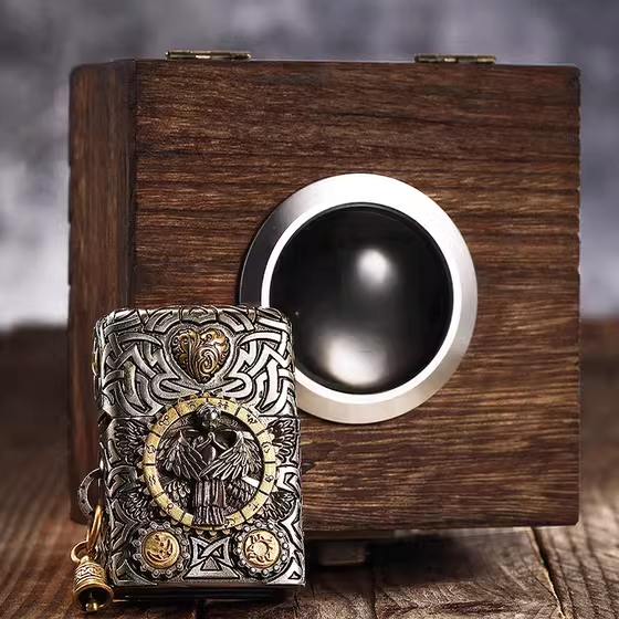 فندک_بنزینی_Custom_Zippo_طراحی_540_درجه_seraph_kiss_me_print42o.ir_09