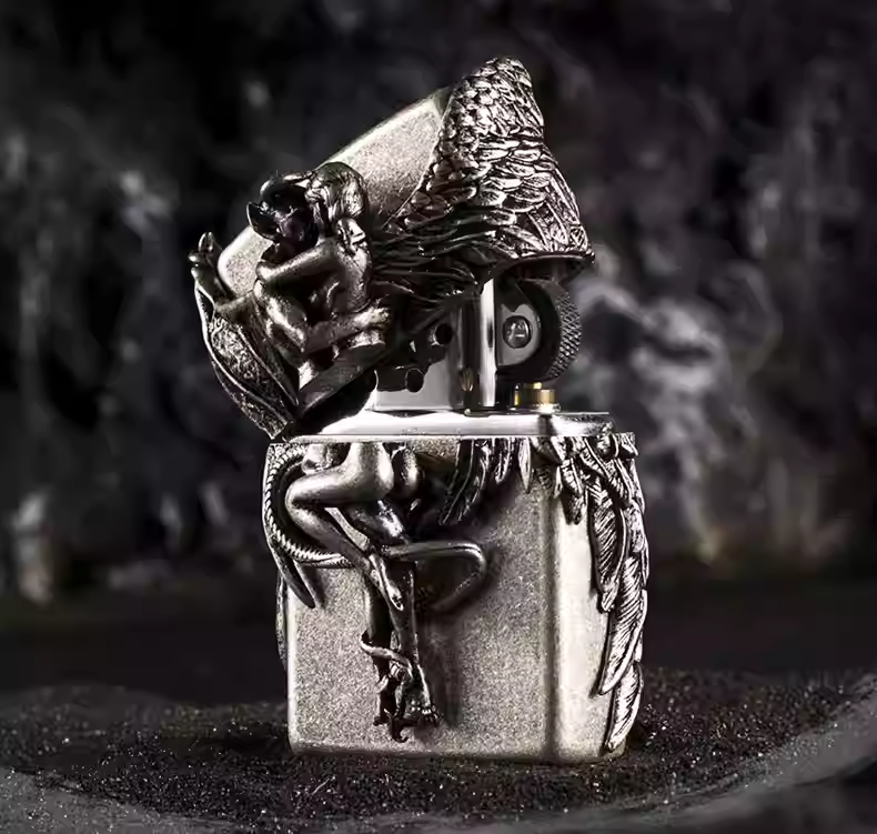 فندک_بنزینی_Custom_Zippo_طرح_برجسته_فرشته_و_شیطان_print42o.ir_04