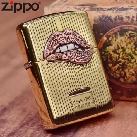 فندک_بنزینی_Custom_Zippo_طرح_برجسته_kiss_me_print42o.ir_
