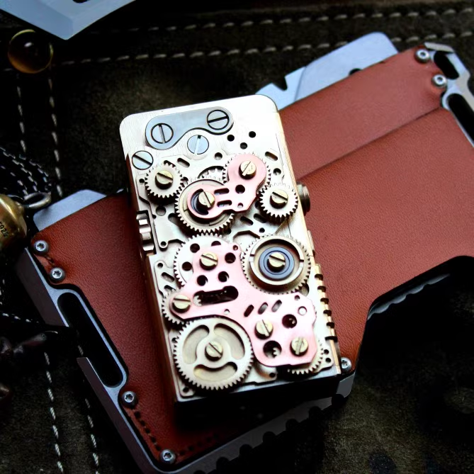 فندک_بنزینی_دست_ساز_مدل_Steampunk_دارای_قفل_احتراق_ print42o.ir_